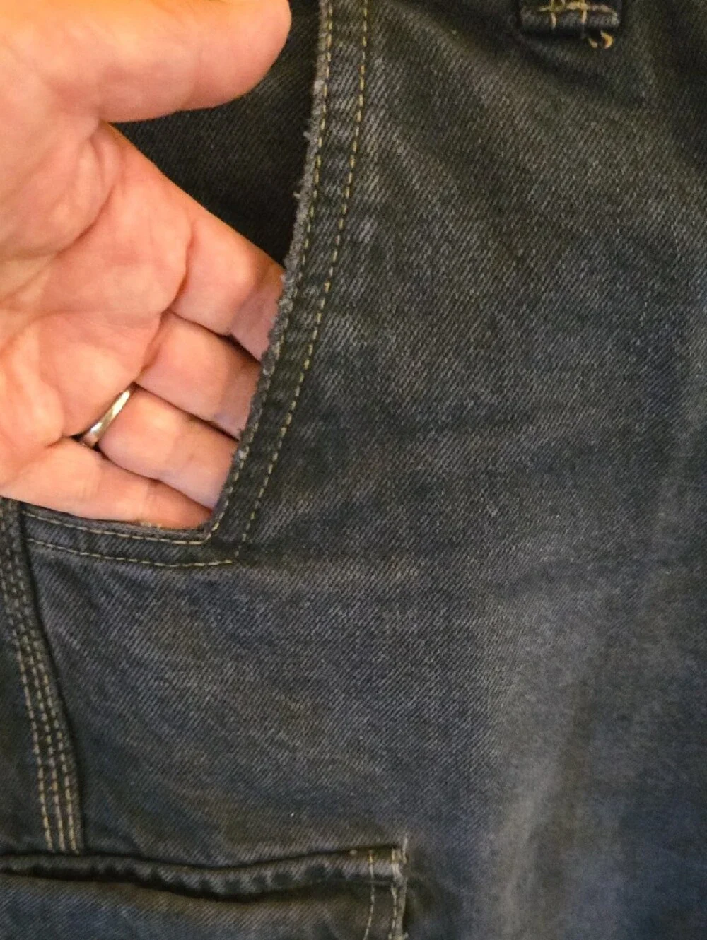 Craftsman Men's Black Cargo Shorts with Utility Pockets